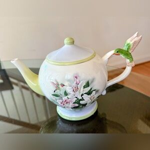 Floral Teapot with Hummingbird Handle
